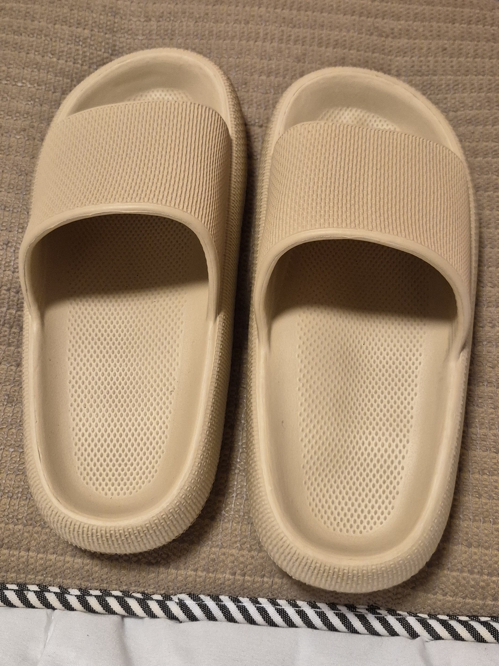 Casual Slide Sandals in Beige